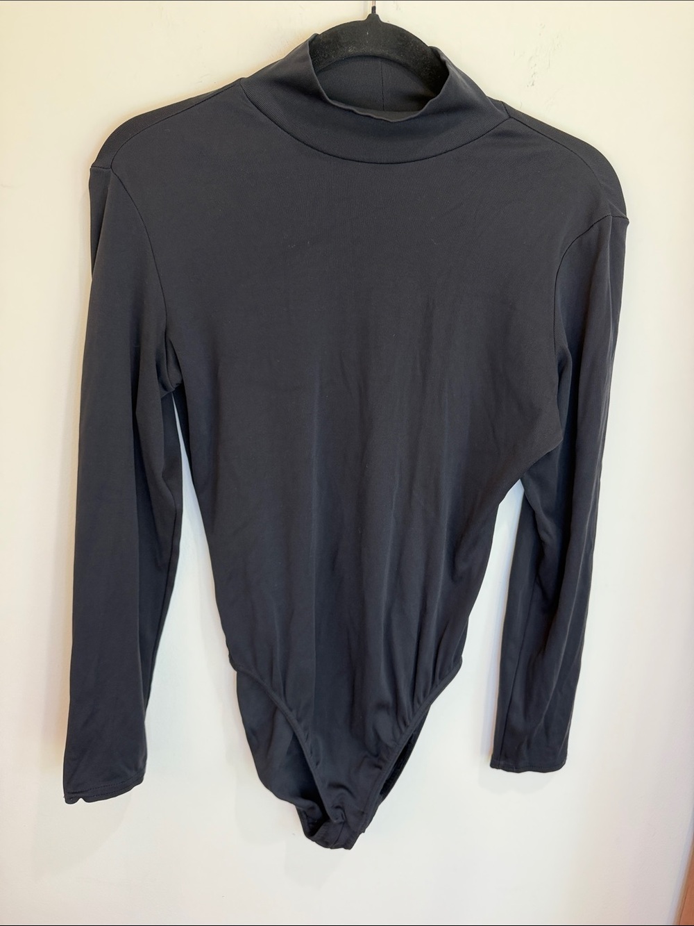 GAP Ladies Black Long-Sleeve Mock Neck Bodysuit, L